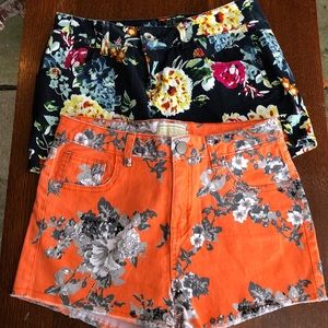 Ci Sono flowered  2 short lot. - ADORABLE! 🌺